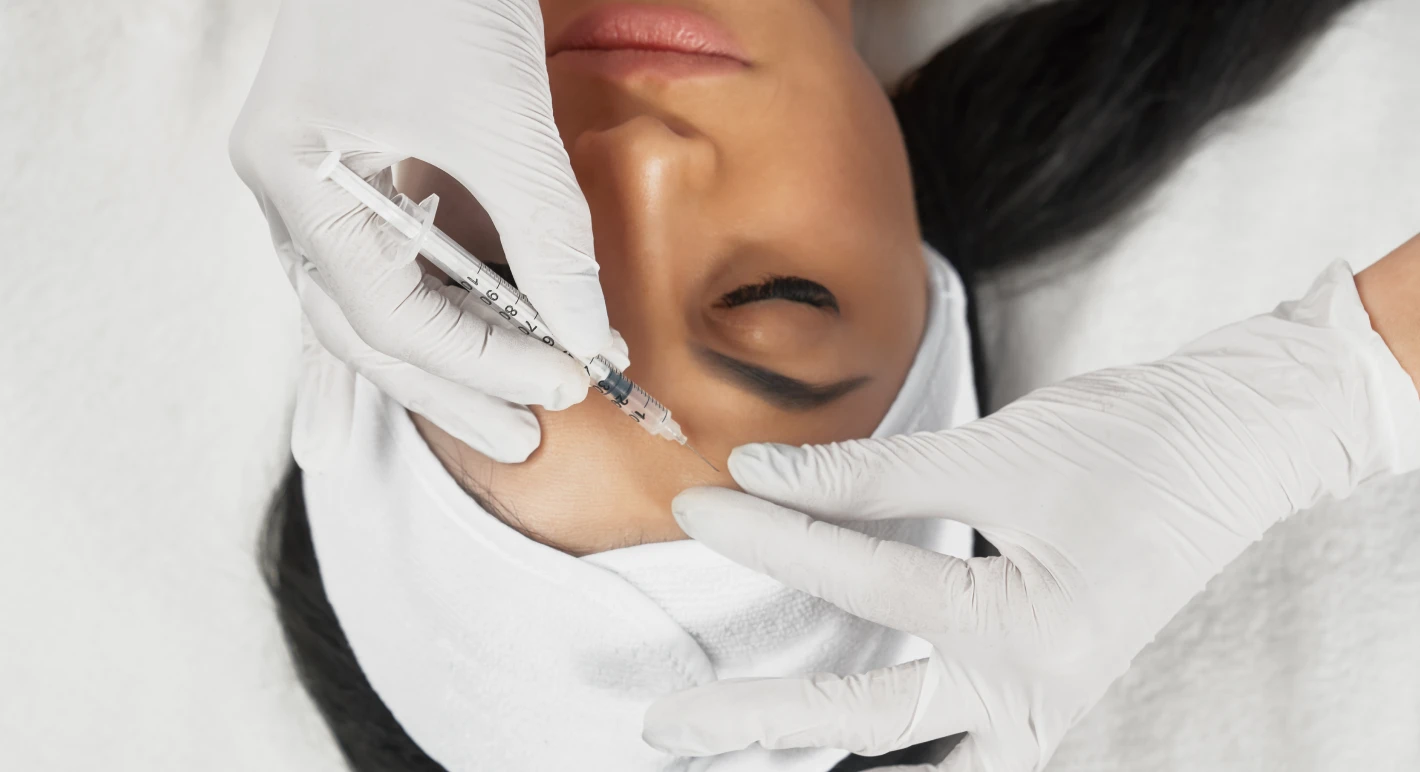 Injection d'acide hyaluronique 2 Procédure d'injection d'acide hyaluronique dans le front